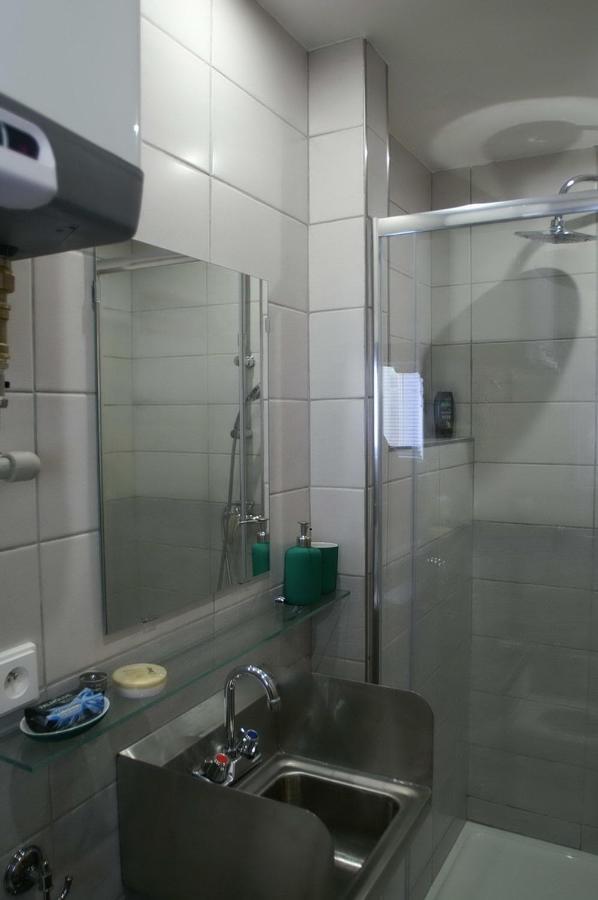 Male Utulne Studio S Koupelnou A Kuchynkou Svinarov المظهر الخارجي الصورة